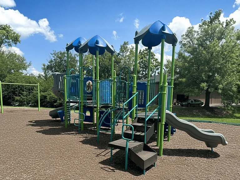 Veridian Castleton — Photo 19