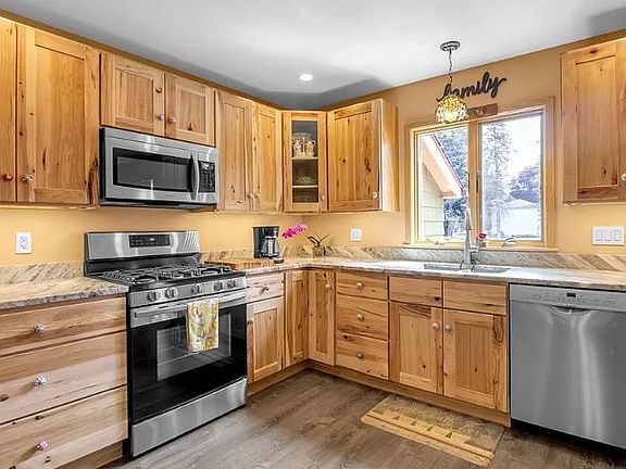 3rd image of 4440 Harris Hill Rd