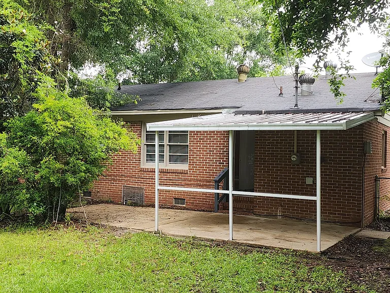 411 Vintage Rd — Photo 7