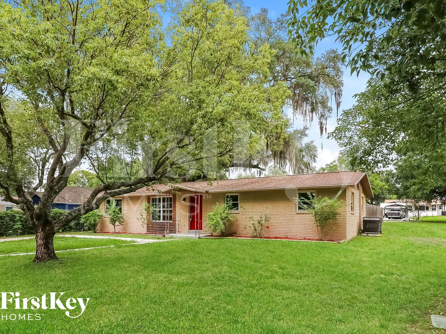 3 bed, 2.0 bath, 1456 sqft, $2,055 — Photo 2