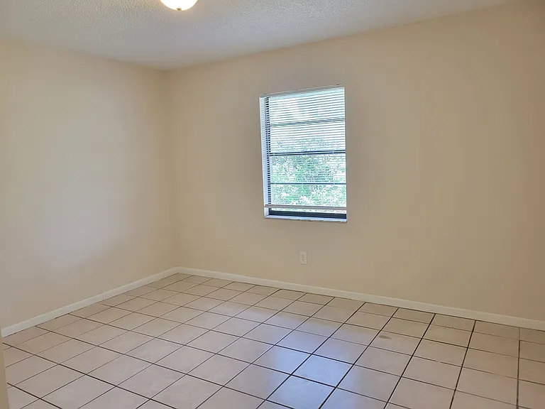 2101 Avenue G NW — Photo 8