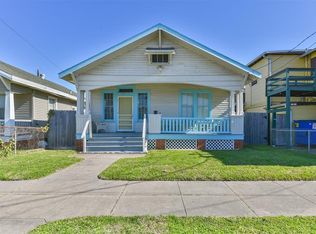 2418 35th St, Galveston, TX 77550