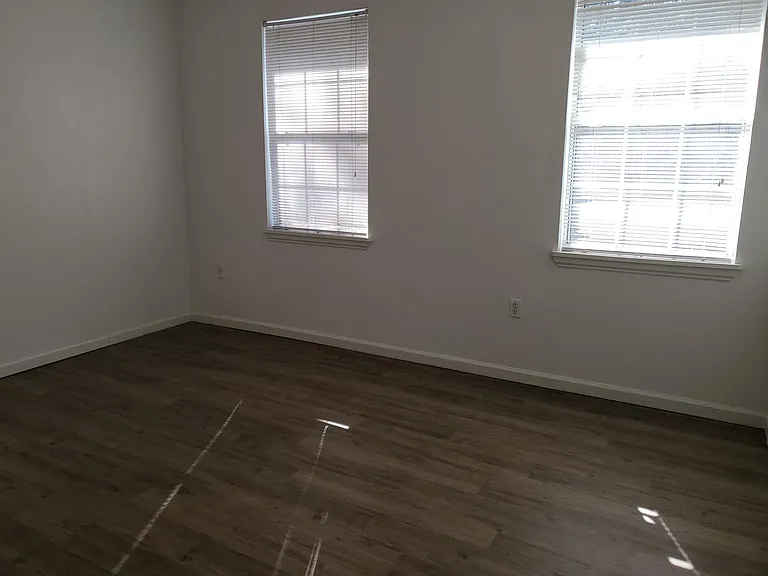 Upstairs Bedroom #2