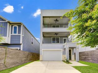 34 N Saint Charles St, Houston, TX 77003