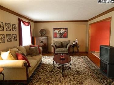 2nd image of 7651 Edgewood Ln