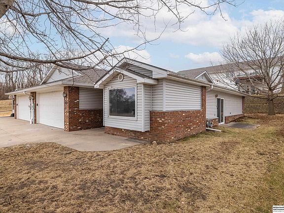 4th image of 104 E Deer Ln