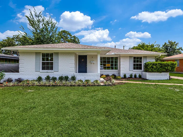 6536 Patrick Dr — Photo 2
