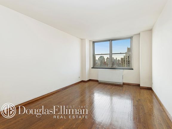 3rd image of 301 E 79th St APT 30A