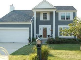 245 Parsons Ln, Rochester Hills, MI 48307