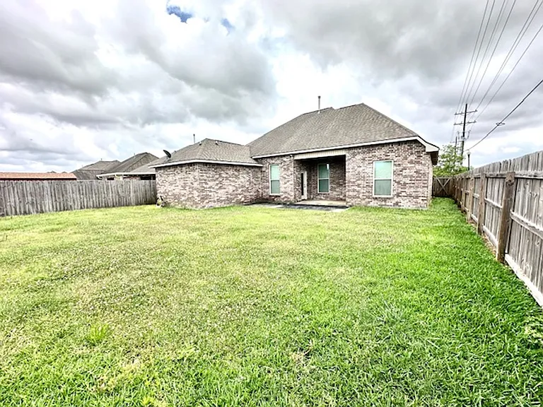 101 Lexi Falls Ln — Photo 13