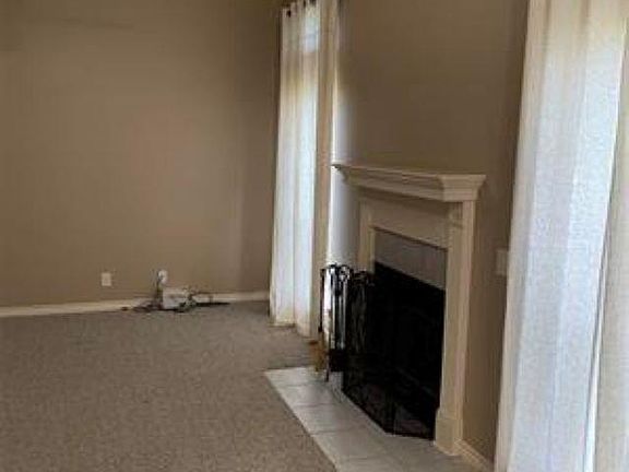 3rd image of 112 Stonebridge St