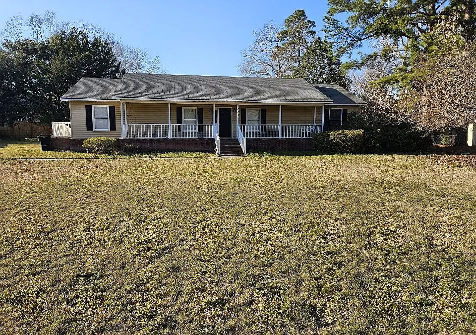 223 Foxlake Dr