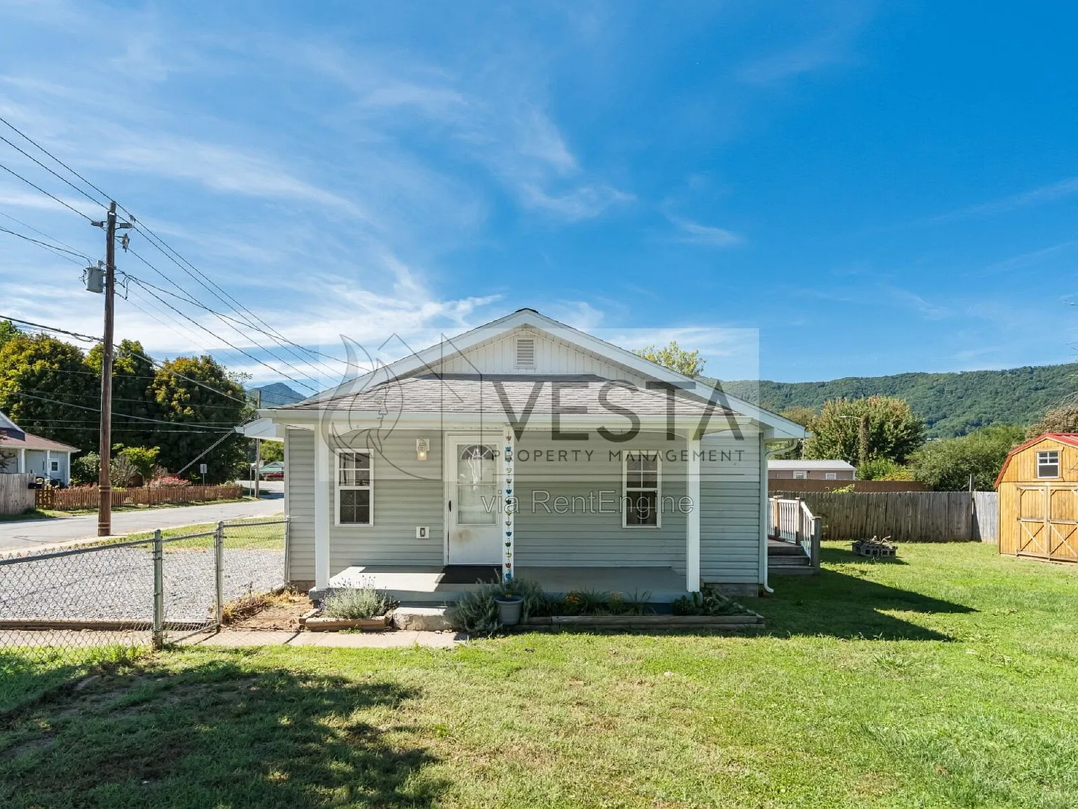 2 bed, 1.0 bath, 850 sqft, $1,650 — Photo 2