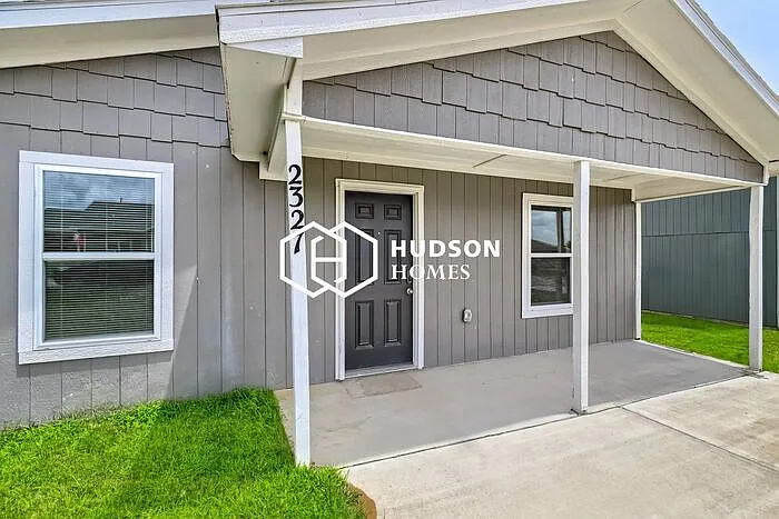 2327 Jodi Ln — Photo 3