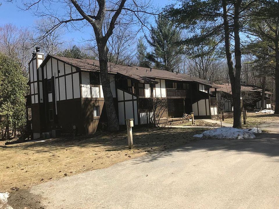 1st image of 6865 Pinebrook Dr Unit 11