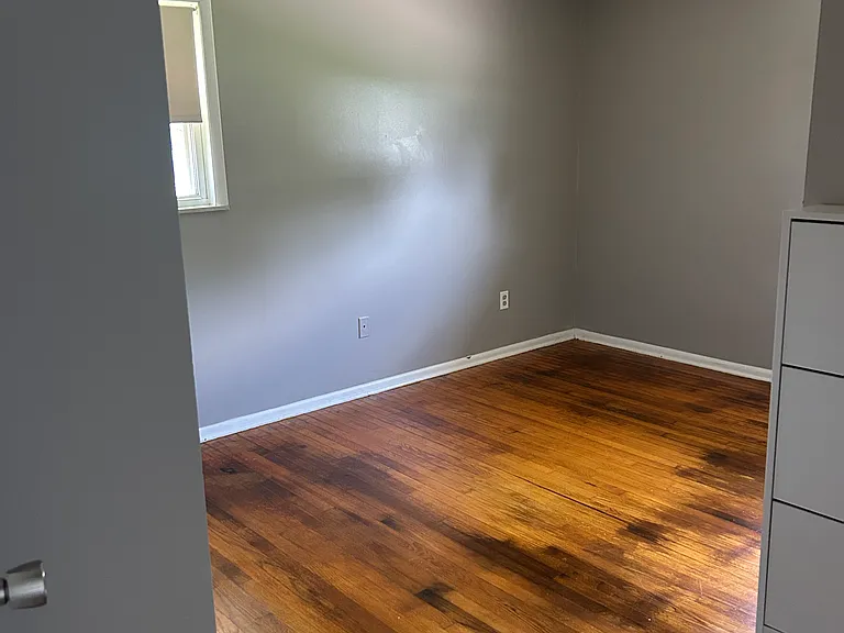 9522 Holiday Manor Rd — Photo 6