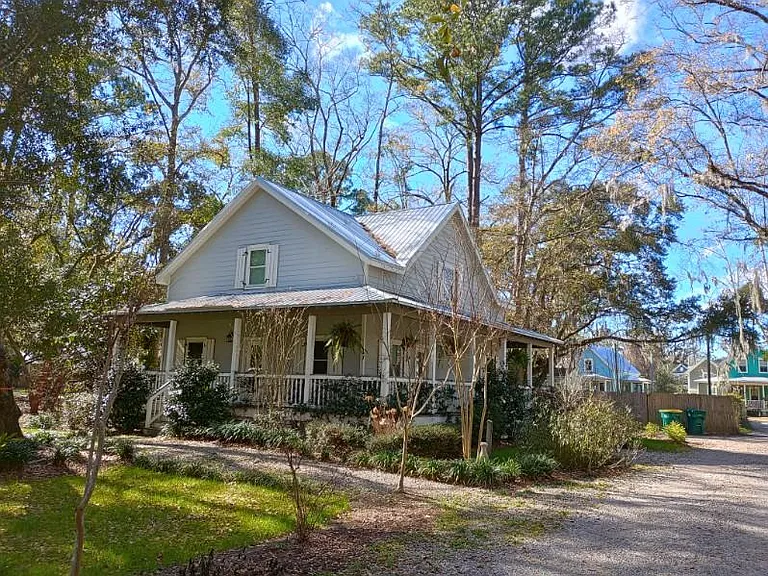 7 Garfields Way — Photo 3