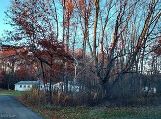 Manchester Ave, Lake Milton, OH 44429