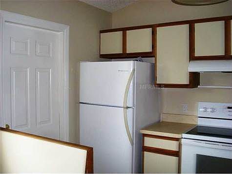 3rd image of 400 S Cobble Ct