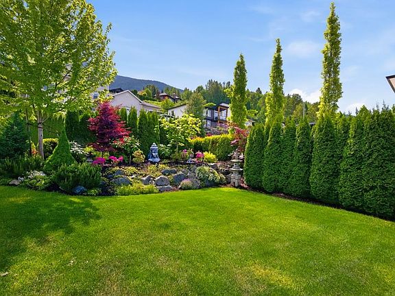 5th image of 7315 Mount Thurston Dr