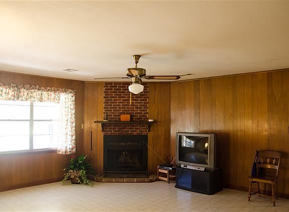 5th image of 7797 Shady Ln