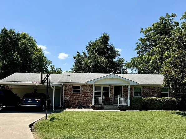 807 W Caddo St, Minco, OK 73059