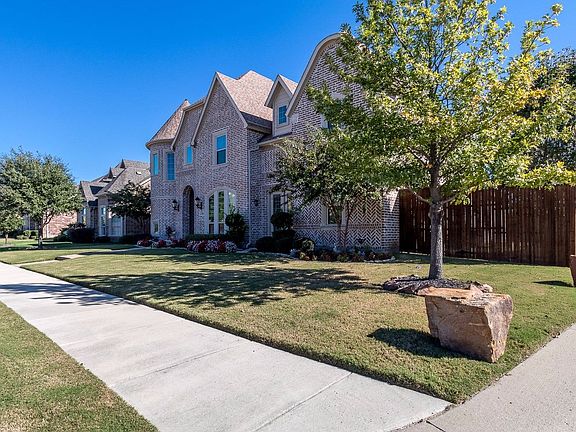 2nd image of 7280 Silverbrook Ln