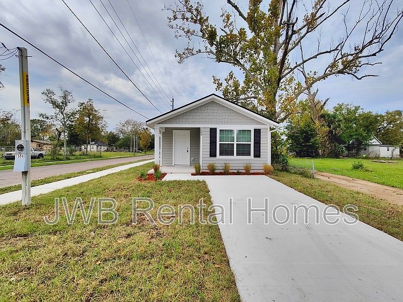 1st image of 1504 Mount Herman St