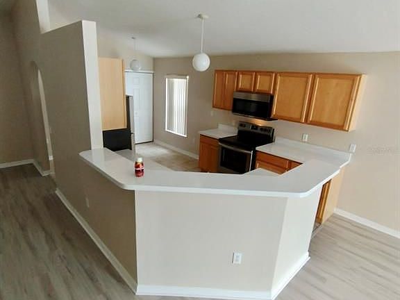4th image of 231 Milford St