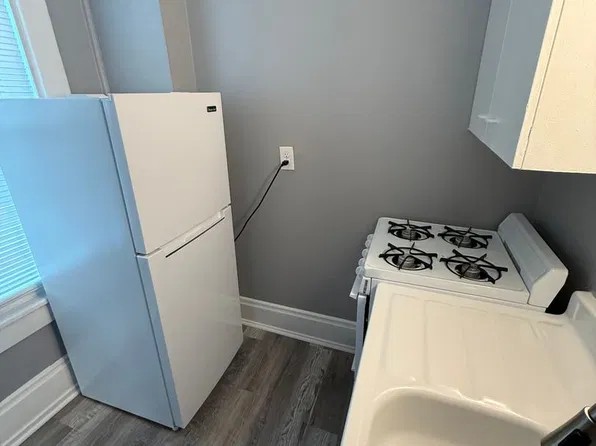 Knaack - 3966, 3966 Warwick Blvd APT 2, Kansas City, MO 64111