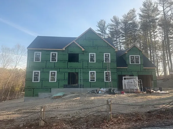 4 Moon Hill Rd, Northbridge, MA 01534