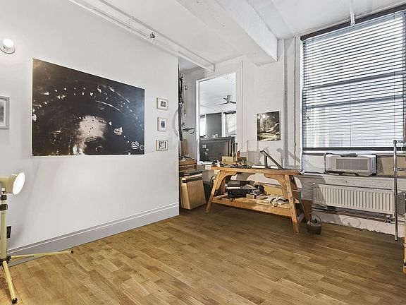 3rd image of 108 Wooster St APT 4B