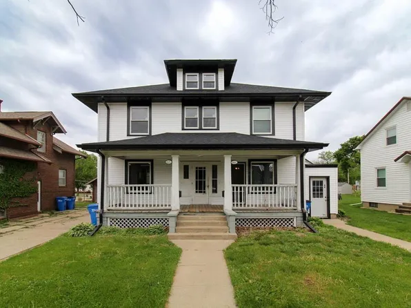 811 G Ave, Grundy Center, IA 50638