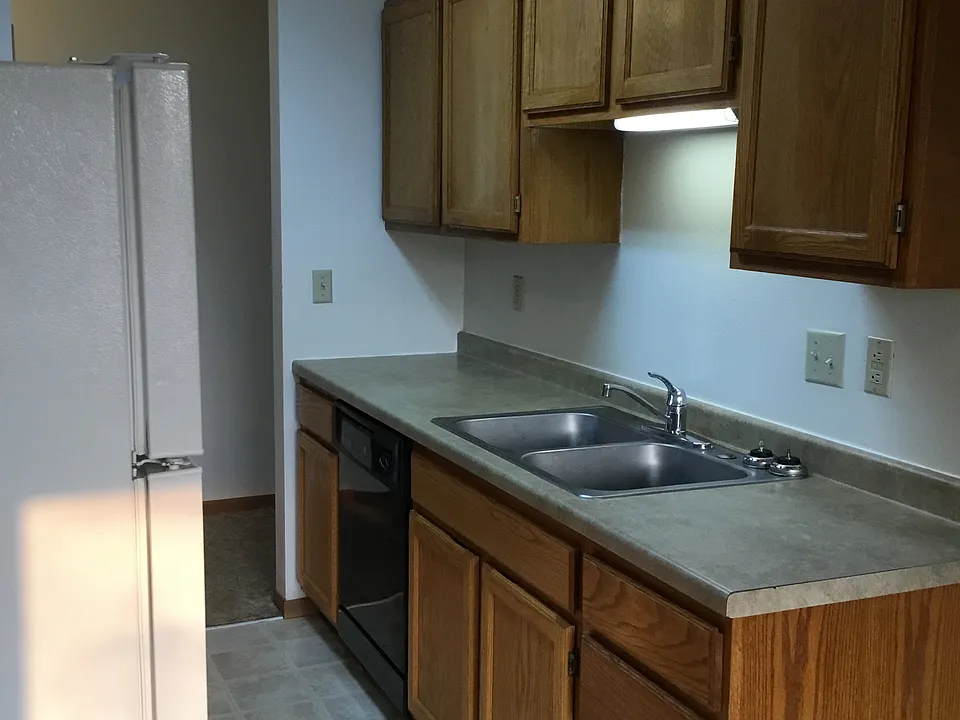 Kitchen sink side_07192021