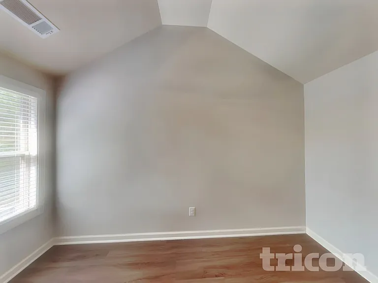 217 Adeline Ln — Photo 9