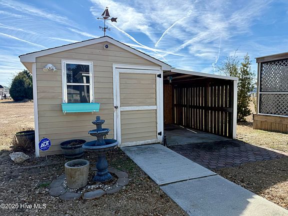 3rd image of 315 Blue Goose Lane