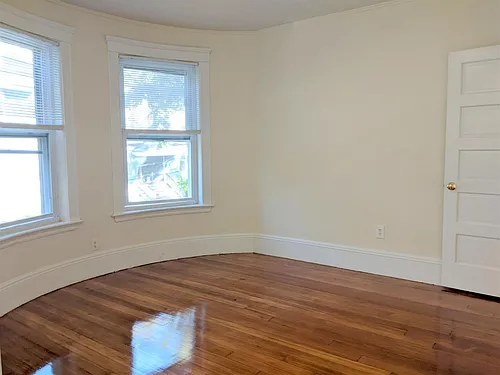 18 Sanborn Ave #2 Photo 1