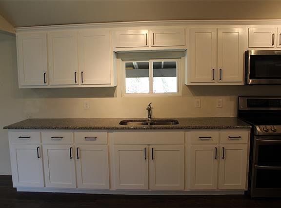 5th image of 4861 Shady Ln
