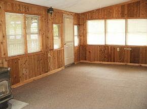 3rd image of 647 Morlando Dr
