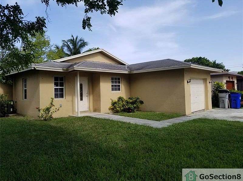 1st image of 1524 NW 7th Ter