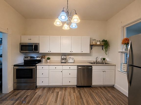 5th image of 602 Caledonia St