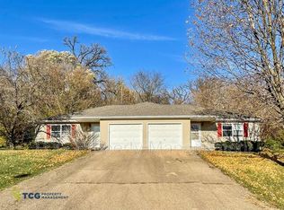 2126 Fox Hill Ln, Ottawa, IL 61350