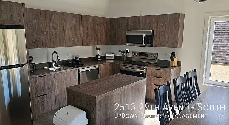 2513 29th Ave S #2 — Photo 4