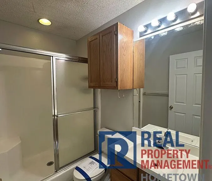 226 Rockyreef Cir — Photo 17