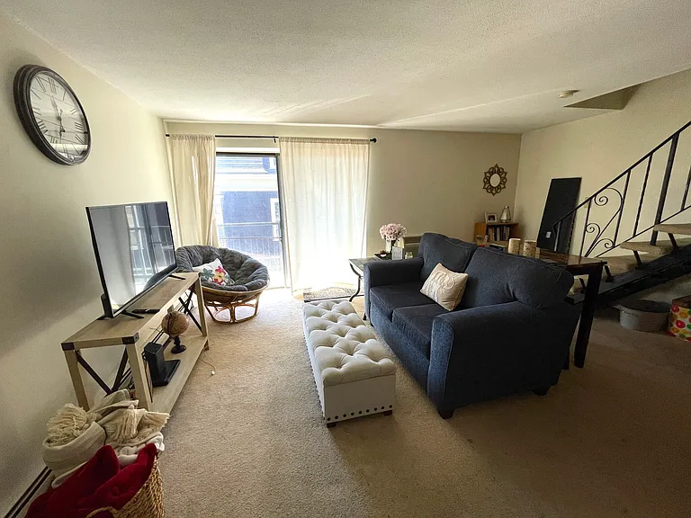 64 Highland Ave #4 — Photo 3