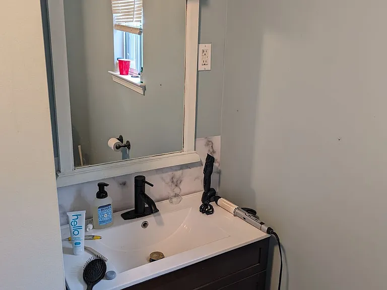 433 Arbutus Ave #B — Photo 11