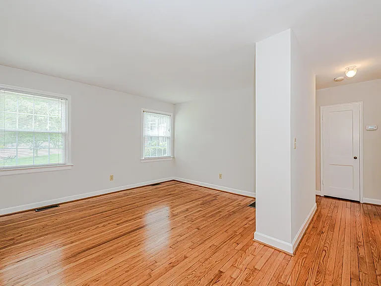 561 Wakefield Dr #A — Photo 5