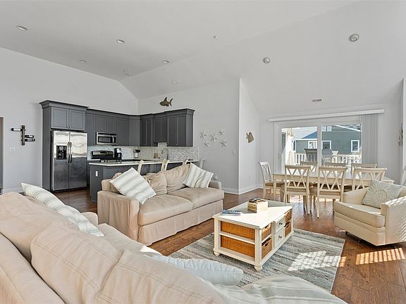 4th image of 3514 Landis Ave #301