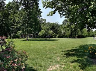 2285 Highmoor Rd, Highland Park, IL 60035