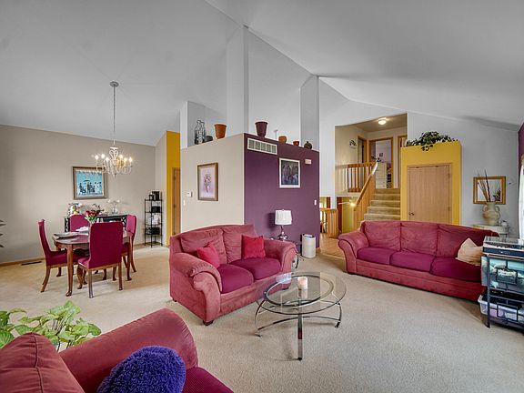 5th image of 22897 Eastwind Dr
